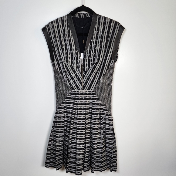 Cut25 Black White Striped Pleated Leather Trimmed Capped Sleeve Mini Dress 6 New - Picture 2 of 11